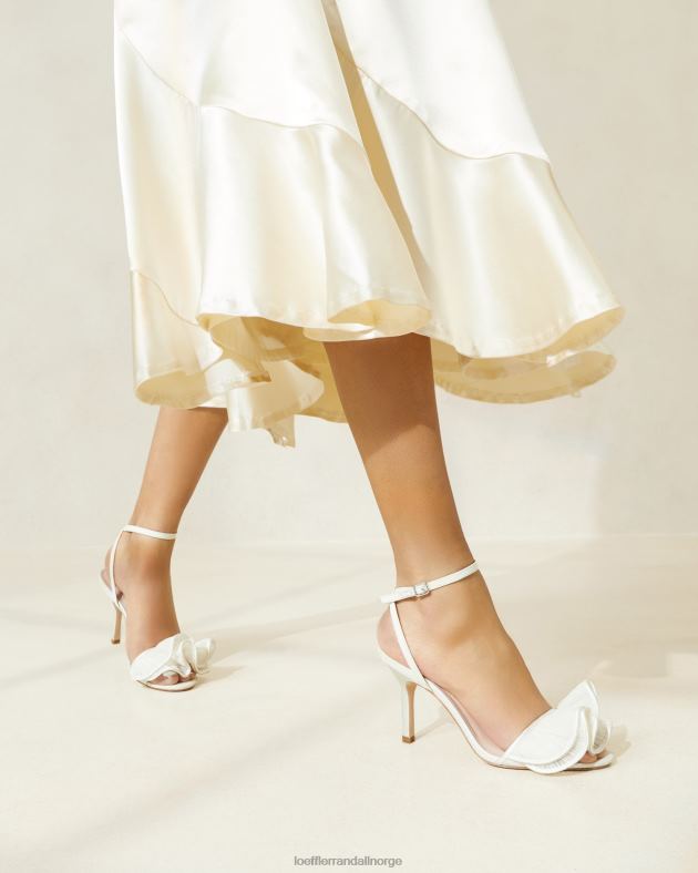 Loeffler Randall sko kvinner estella sandal med volang FT8D42 perle